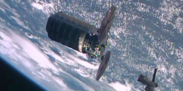 Pour une expérience, la Nasa va déclencher un incendie dans une capsule en orbite