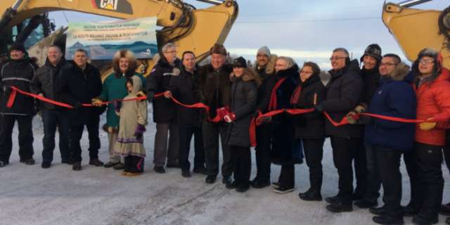 Première route entre l'océan Arctique et le Canada