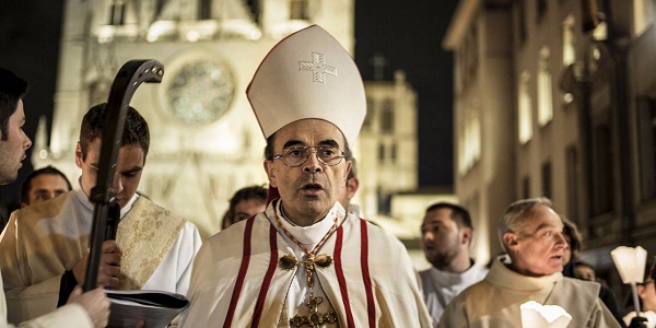 Prêtre pédophile : le cardinal Barbarin n`entend pas démissionner