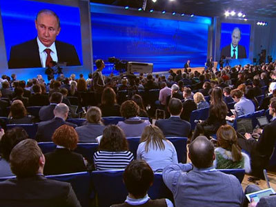 “Ukraynaya çətin vəziyyətində kömək etdik” - Putin