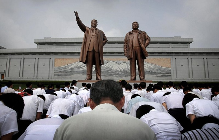 Statue export ban hits at Pyongyang`s soft power, hard cash