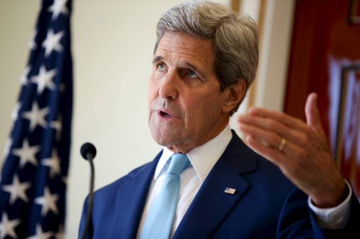 Accord nucléaire iranien: éviter une "faute historique" (Kerry)