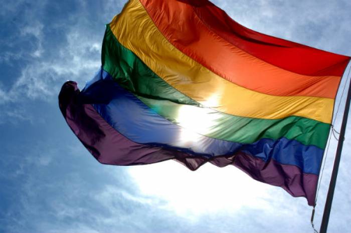 Britaniya homoseksualları Ermənistandan üstün tutdu - Siyasi qalmaqal