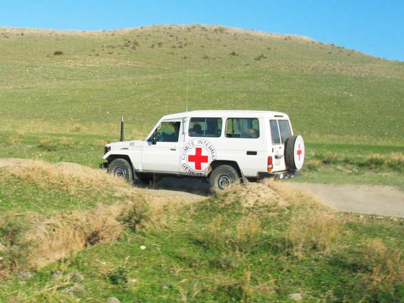 Azerbaijan returns serviceman to Armenia
