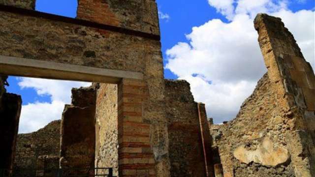 Residents of Pompeii had `perfect teeth` thanks mainly to diet