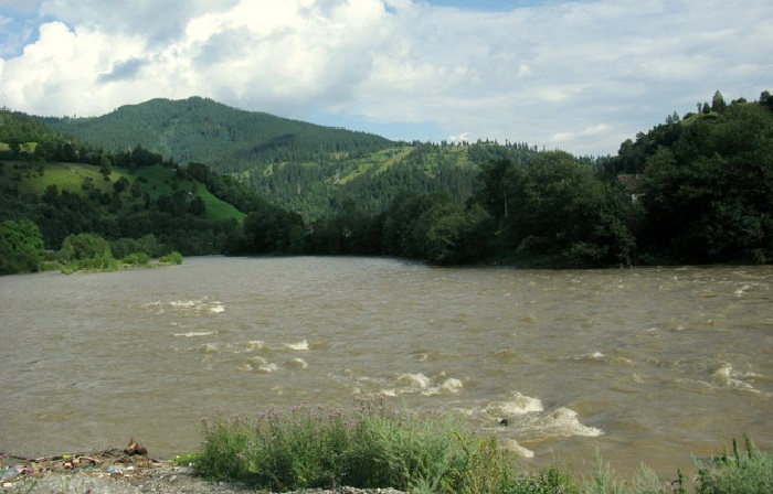 Armenia, Georgia continue to heavily pollute Kur River