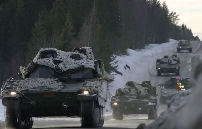 8,000 NATO troops launch exercise near Russian-Norwegian border - VIDEO