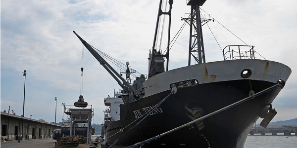 Sanctions de l`ONU: les Philippines saisissent un bateau nord-coréen