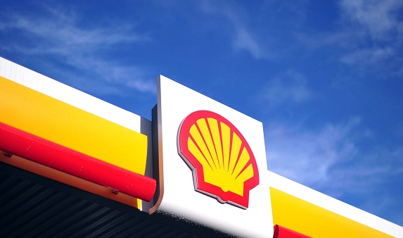 Shell: le bénéfice net divisé par sept en 2015 à cause de la chute des cours du pétrole