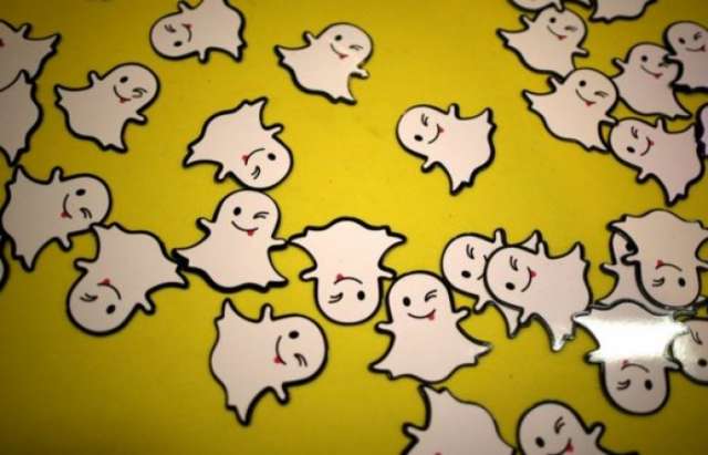 Snapchat IPO: Firm valued at $24bn despite losses