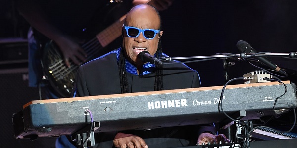 Stevie Wonder tête d`affiche du concert hommage à Prince