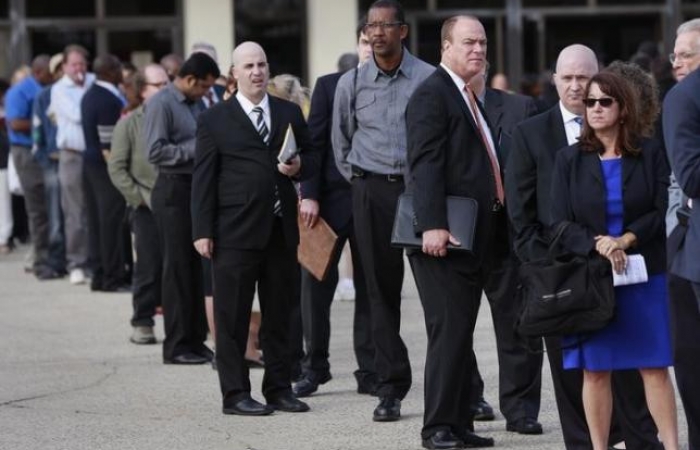 Strong US job growth, rising wages set stage for Fed rate hike