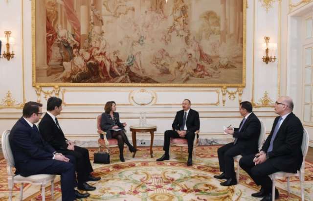 Le président azerbaïdjanais rencontre la directrice générale adjointe du groupe SUEZ