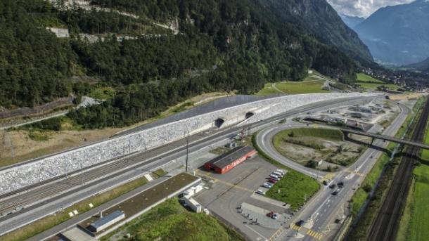 Fue inaugurado Gotthard Base, el túnel más largo y profundo del mundo