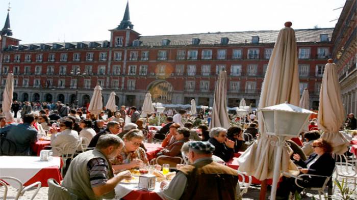 España marca otro récord en julio con 10,5 millones de turistas, un 10 por ciento más