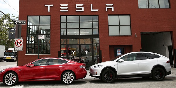 Tesla dévoile une nouvelle batterie dont l`autonomie dépasse 600 km