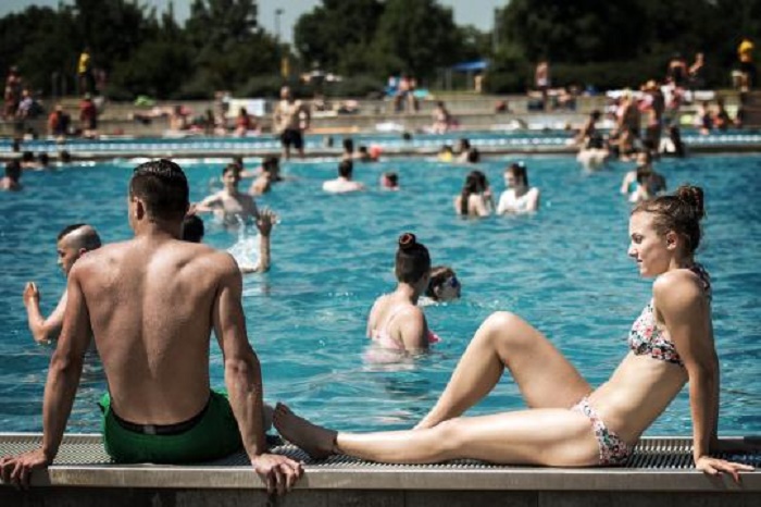 Die Angst vor den Flüchtlingen im Freibad