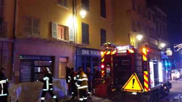 Trois morts et un blessé grave dans un spectaculaire incendie à Toulon