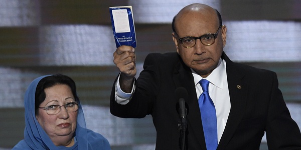 Trump empêtré dans une polémique avec le père d`un soldat musulman mort