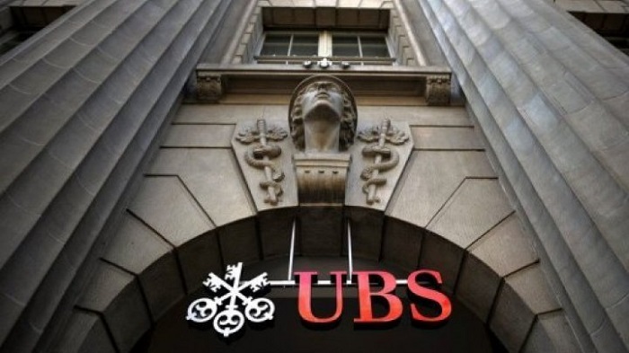 UBS supprime environ 15 postes à Paris