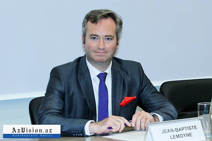 La France travaille pour résoudre le conflit du Karabakh, haut fonctionnaire
