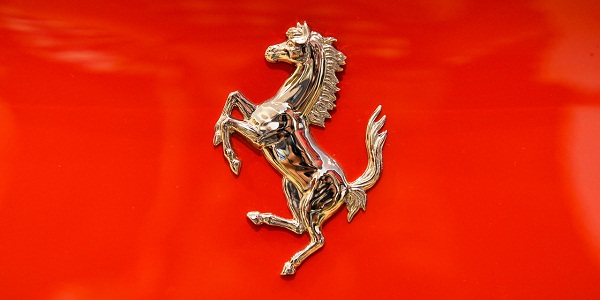 Une Ferrari de collection adjugée 7,6 millions d`euros