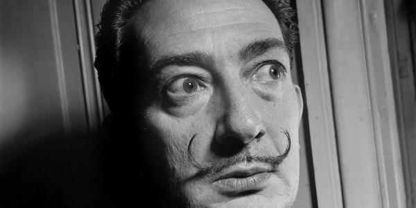 Une femme qui affirme être la fille de Salvador Dali obtient des test ADN pour le prouver