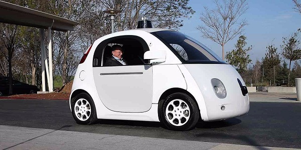 Une voiture autonome de Google en partie responsable d`un accident de la route
