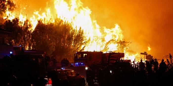 France/incendie: environ 10.000 personnes évacuées dans le Var