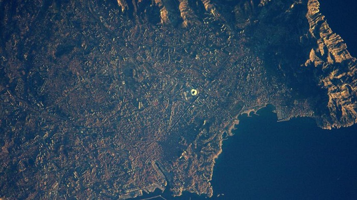 Le Stade Vélodrome visible depuis l’espace