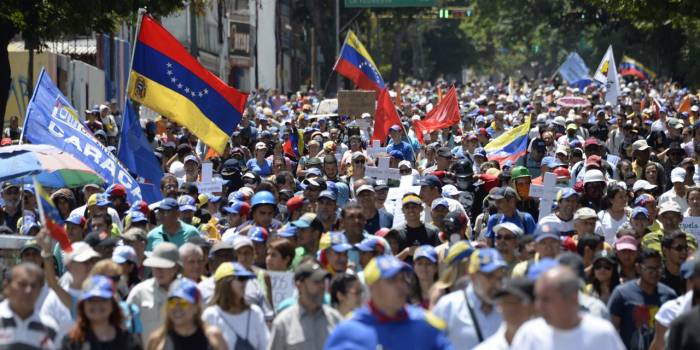 Venezuela : l'opposition repousse à jeudi sa marche contre la Constituante