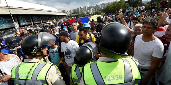 Venezuela : plus de 20 blessés lors des manifestations de l`opposition