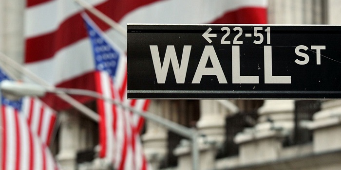 Wall Street finit octobre en baisse