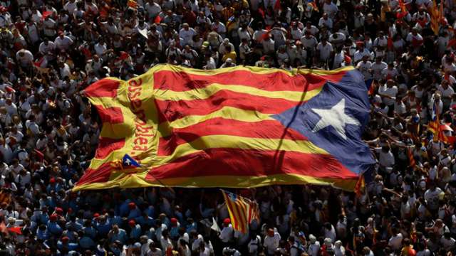 Spain`s Foreign Minister Warns Catalans Over Nationality