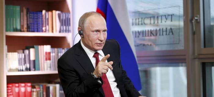 Poutine nie toute ingérence dans les campagnes française et américaine