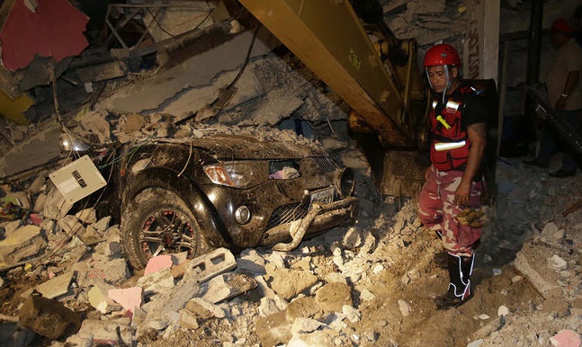 Séisme en Equateur: le nouveau bilan passe à 413 morts