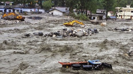 India floods: Death  toll  rises amid heavy rain - VIDEO