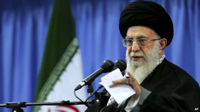Chef suprême de l`Iran critique les relations du gouvernement saoudien avec Israël