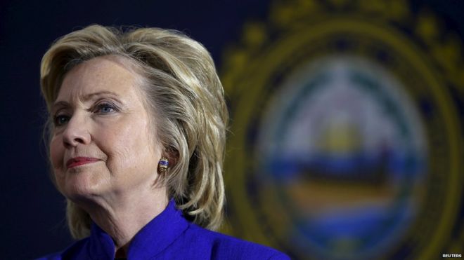 Hillary Clinton sur la défensive après une annonce surprise du FBI