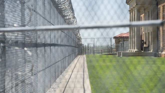 US prisoner release: Nearly 6,000 drug inmates to go free