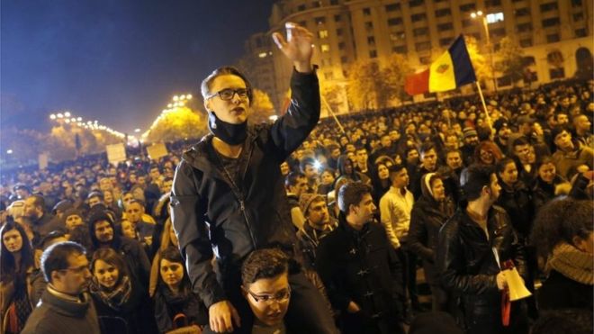 Romania: Protests despite Victor Ponta`s resignation