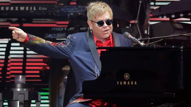 Elton John to meet Vladimir Putin in Moscow