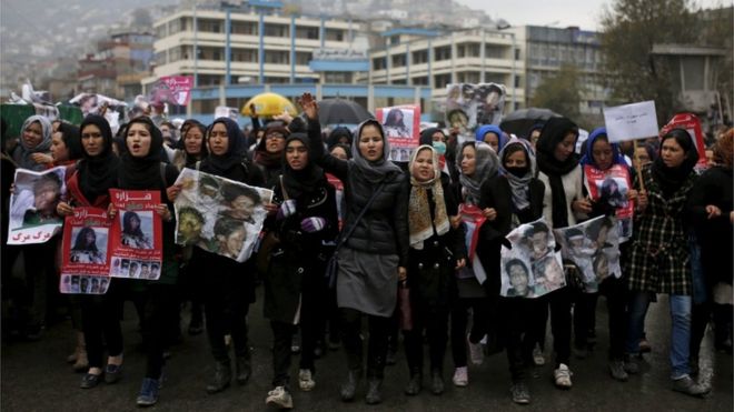 Afghan Hazara killings spark Kabul march of thousands