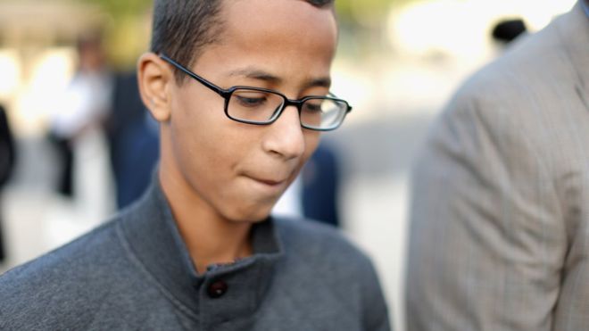 Ahmed Mohamed: `Clock boy` seeks $15m from city and school