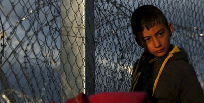 Migrant crisis: Greece `overwhelmed` by arrivals