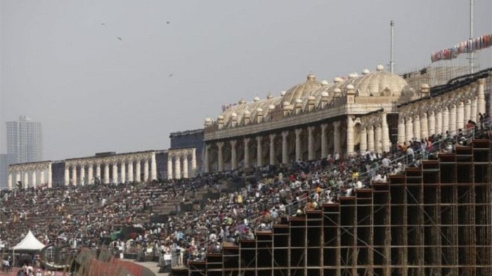 India `spiritual` festival to start despite green concerns