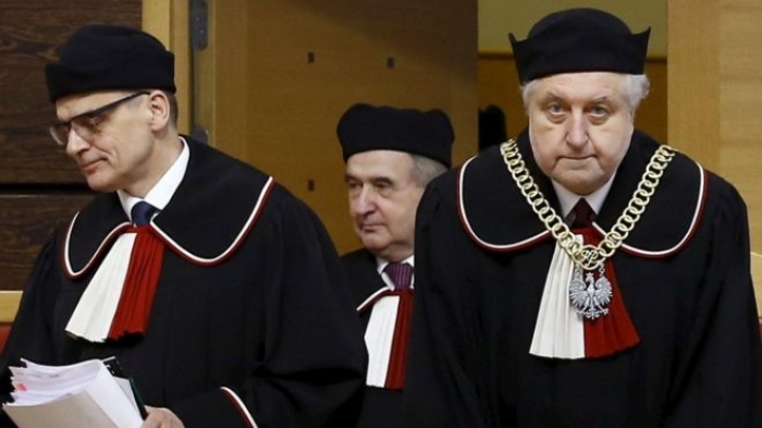 Poland MPs back controversial judiciary bill