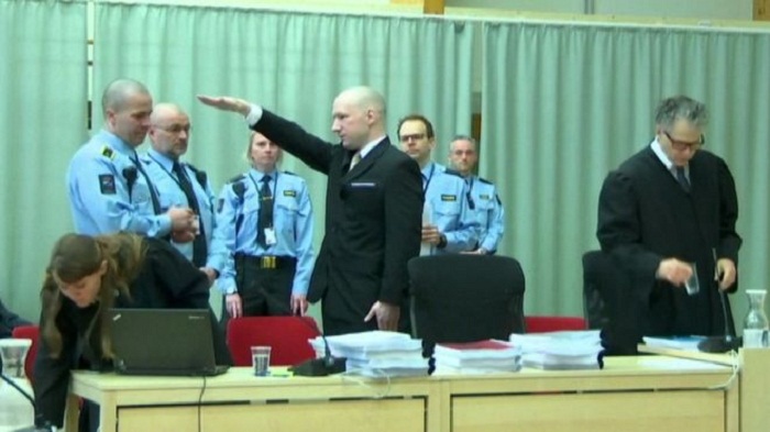 Norway killer Breivik gives Nazi salute on return to court