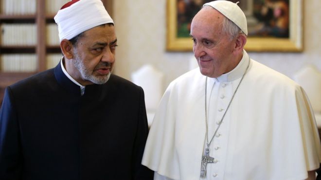 Pope Francis meets top Sunni cleric after five-year freeze