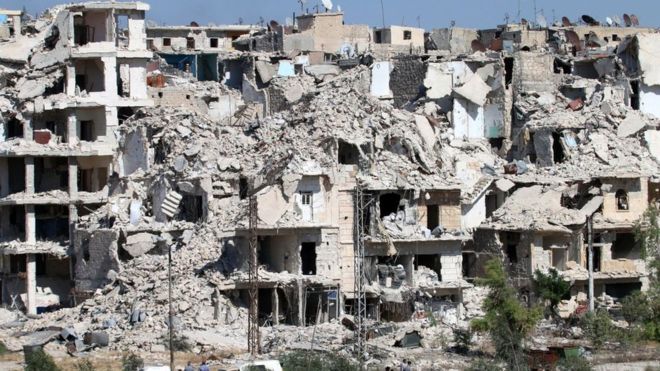 Syria conflict: `Families leave` besieged Aleppo